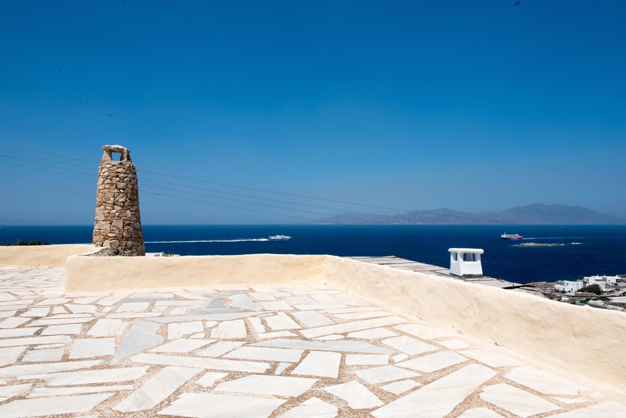 Anna, By Mykonos Rocky *